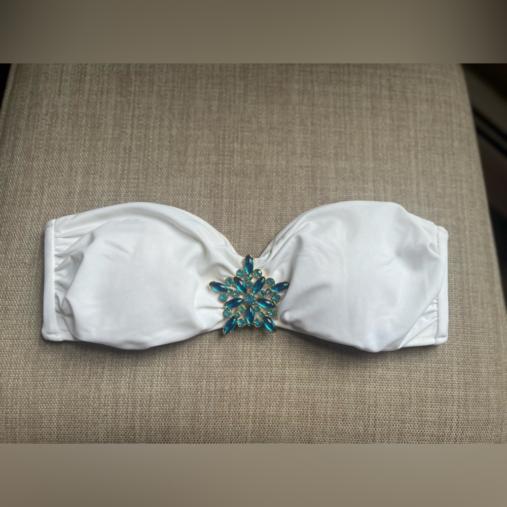 Victoria’s Secret Strapless Bikini Top